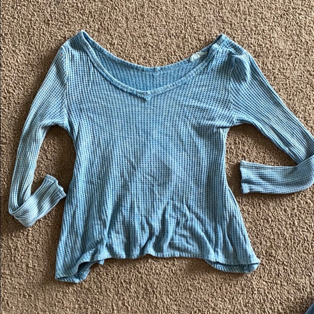 Light blue long sleeve waffle top